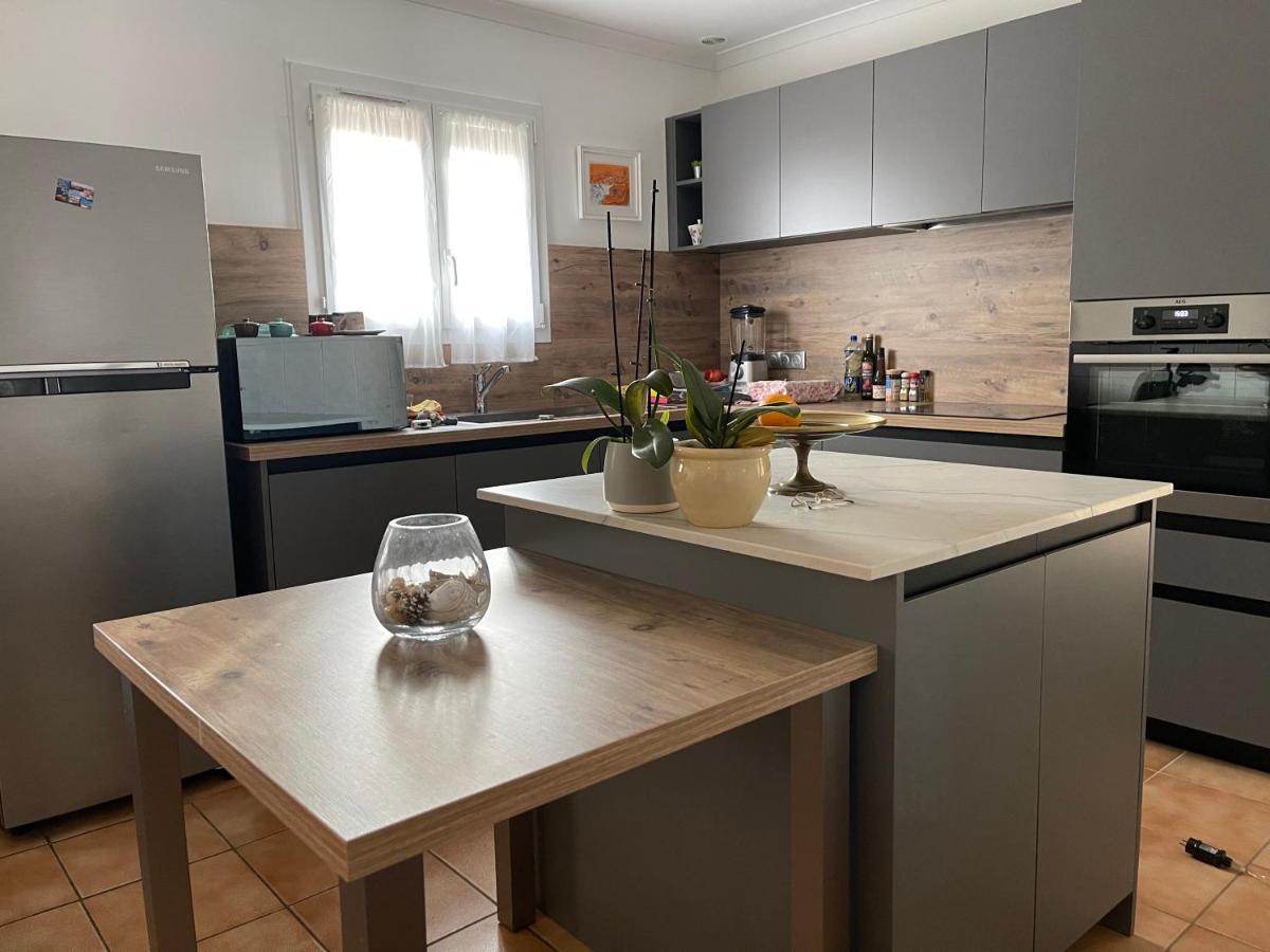 Confortable Villa De Vacances Entre Nimes, Le Pont Du Gard, Uzes, Arles, Avignon 马尔格里特 外观 照片